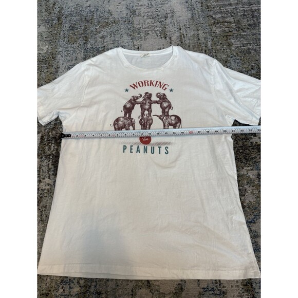 Moncat x Typographia elephants working for peanuts shirt XL HTF red Carpet - Picture 5 of 6